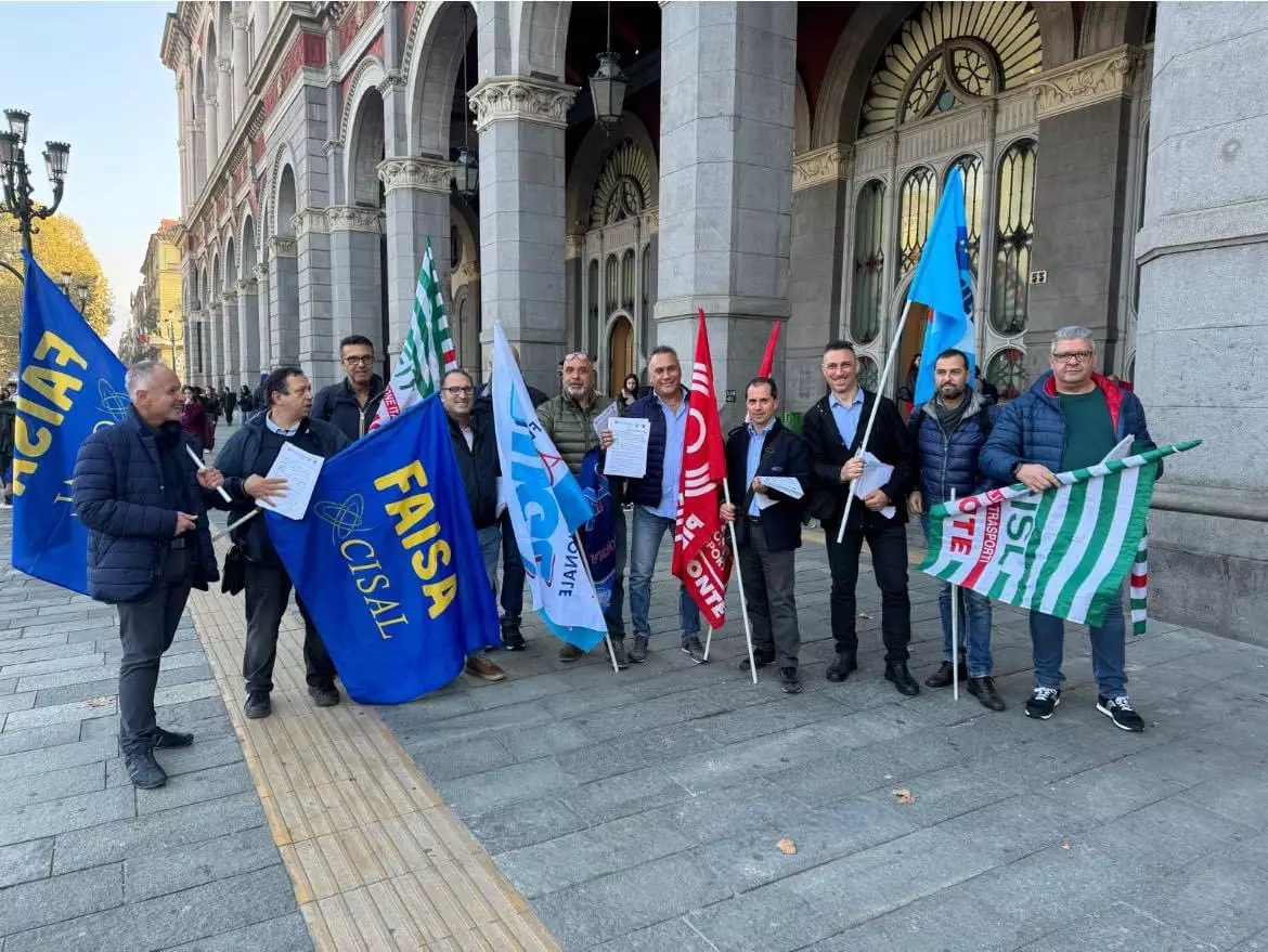 VOLANTINAGGIO PER SCIOPERO TPL